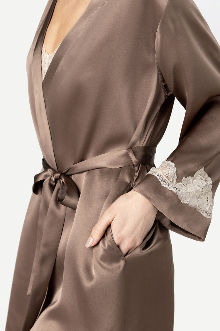 Morgan Iconic Short Silk robe