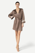 Load image into Gallery viewer, Morgan Iconic Short Silk robe