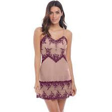 Load image into Gallery viewer, Wacoal &#39;Embrace Lace&#39; Chemise